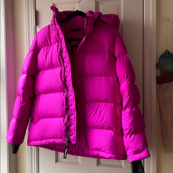 travel buddy packable puffer jacket